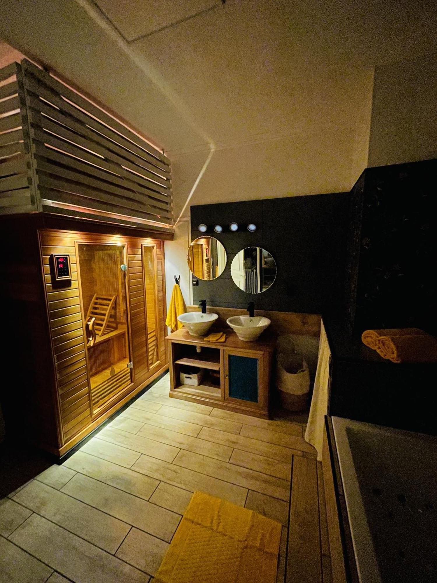A L'Ombre Des Tilleuls Husseren-Wesserling Room photo